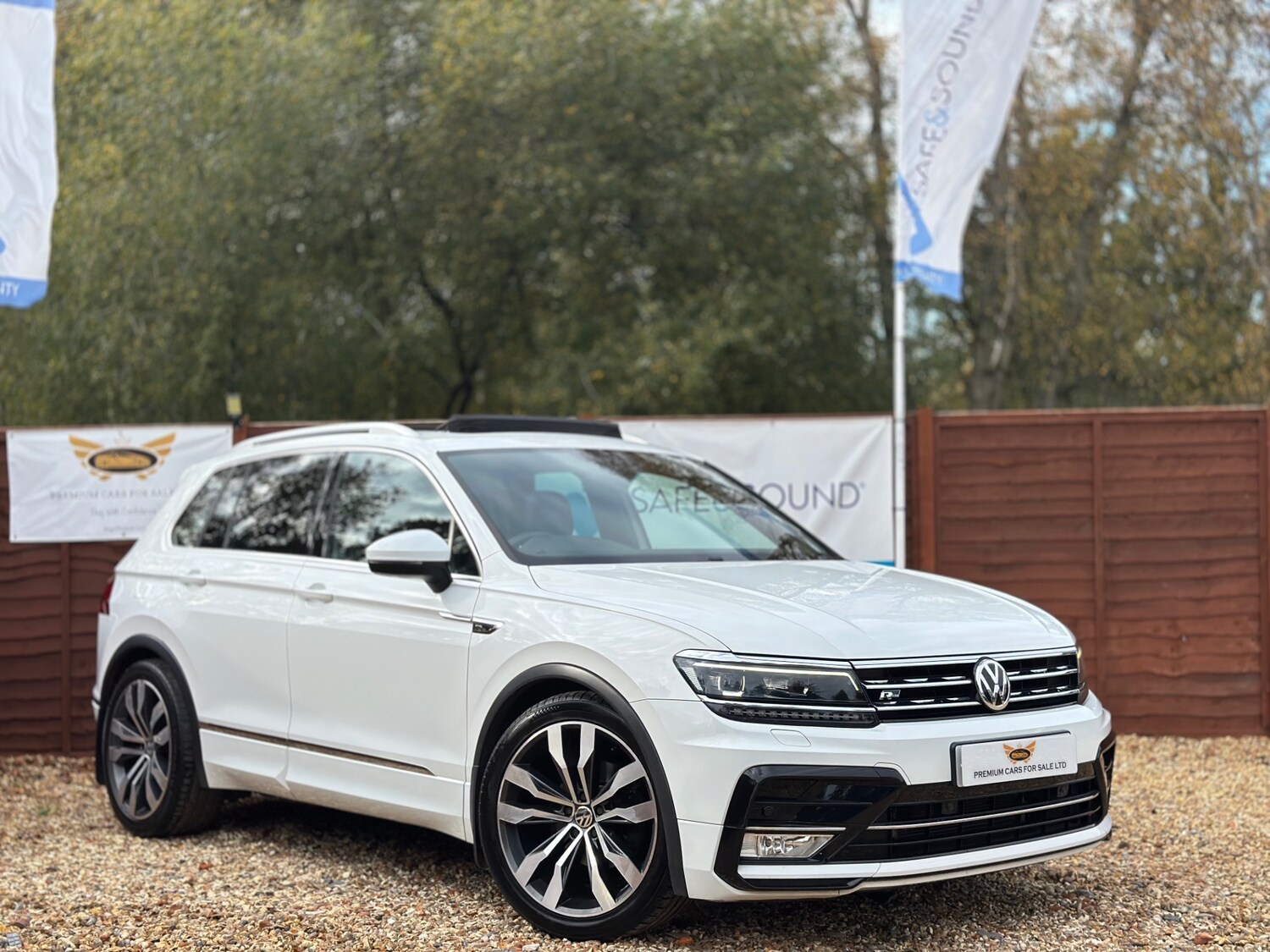 Used Volkswagen Tiguan 2017 for sale - 76482823: Photo 1