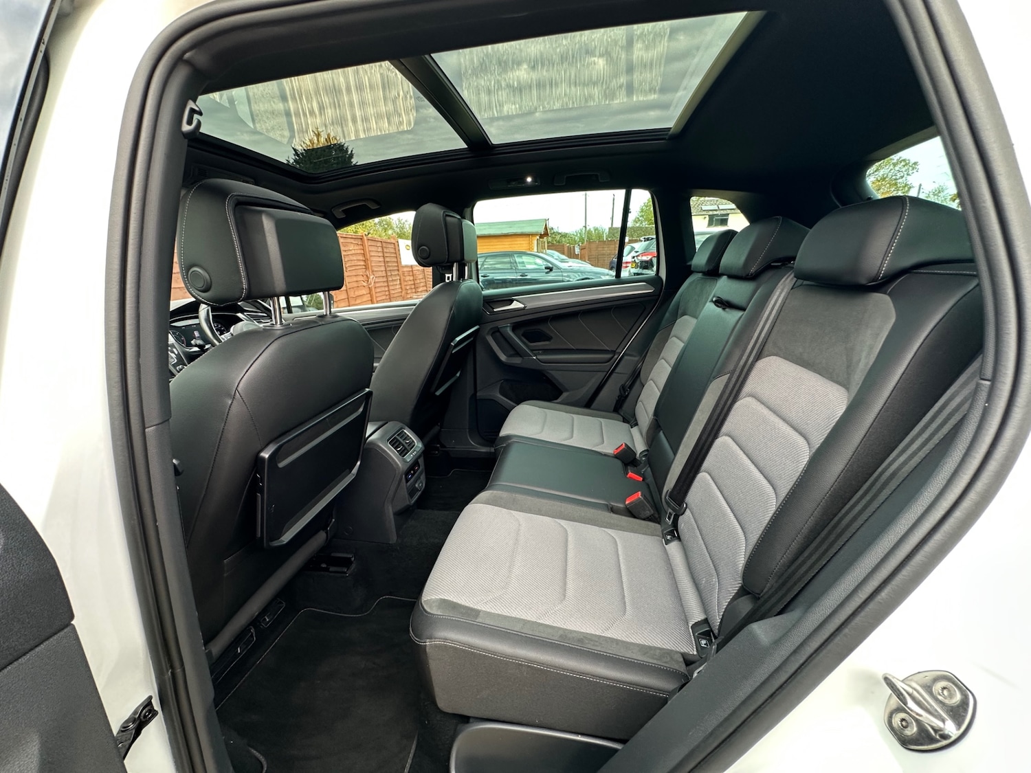 Used Volkswagen Tiguan 2017 for sale - 76482823: Photo 17