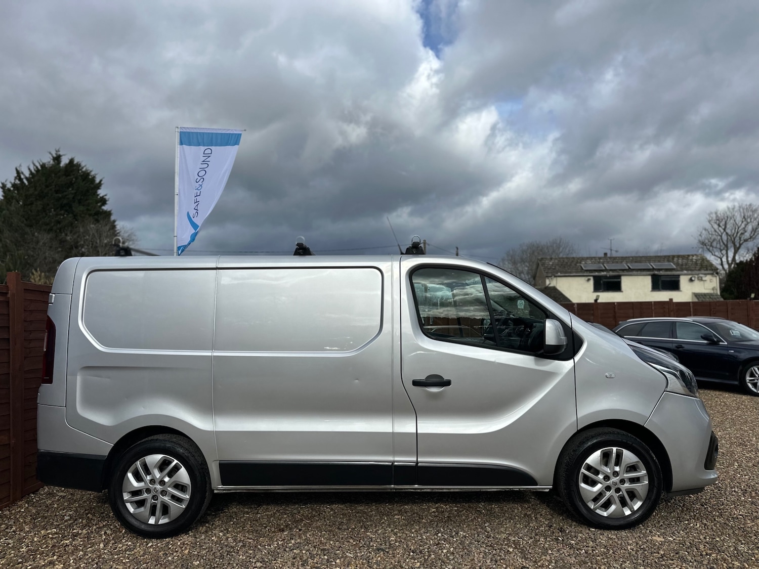 Used Renault Trafic 2017 for sale - 77591993: Photo 8