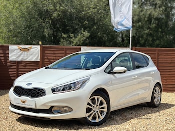 Used Kia Ceed 2015 for sale - 75170659: Photo