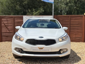 Used Kia Ceed 2015 for sale - 75170659: Photo
