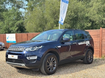 Used Land Rover Discovery Sport 2017 for sale - 79173852: Photo