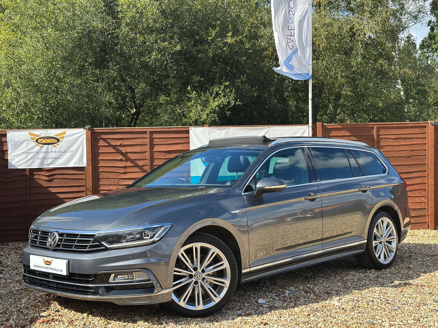 Used Volkswagen Passat 2017 for sale - 76034234: Photo 2