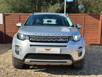 Used Land Rover Discovery Sport 2018 for sale - 76221967: Photo