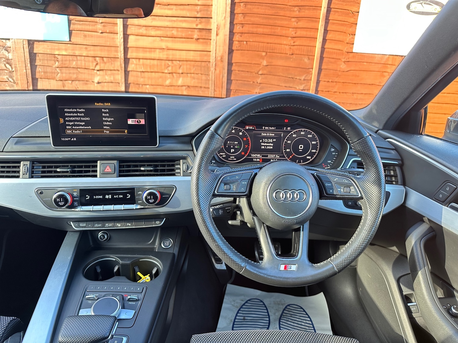 Used Audi A4 Avant 2016 for sale - 77357205: Photo 12