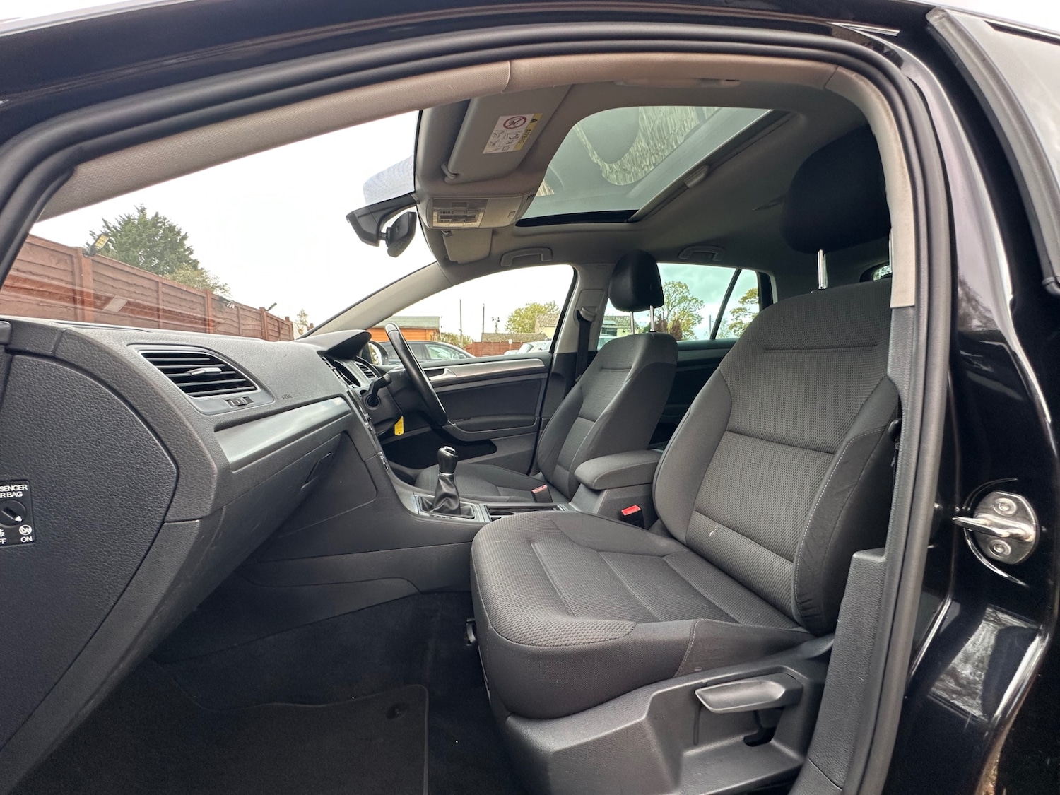 Used Volkswagen Golf 2016 for sale - 76450223: Photo 17