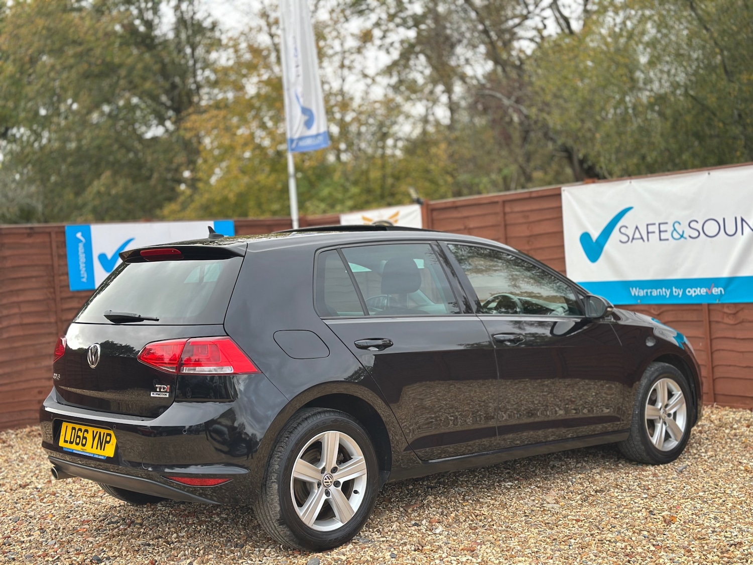 Used Volkswagen Golf 2016 for sale - 76450223: Photo 9