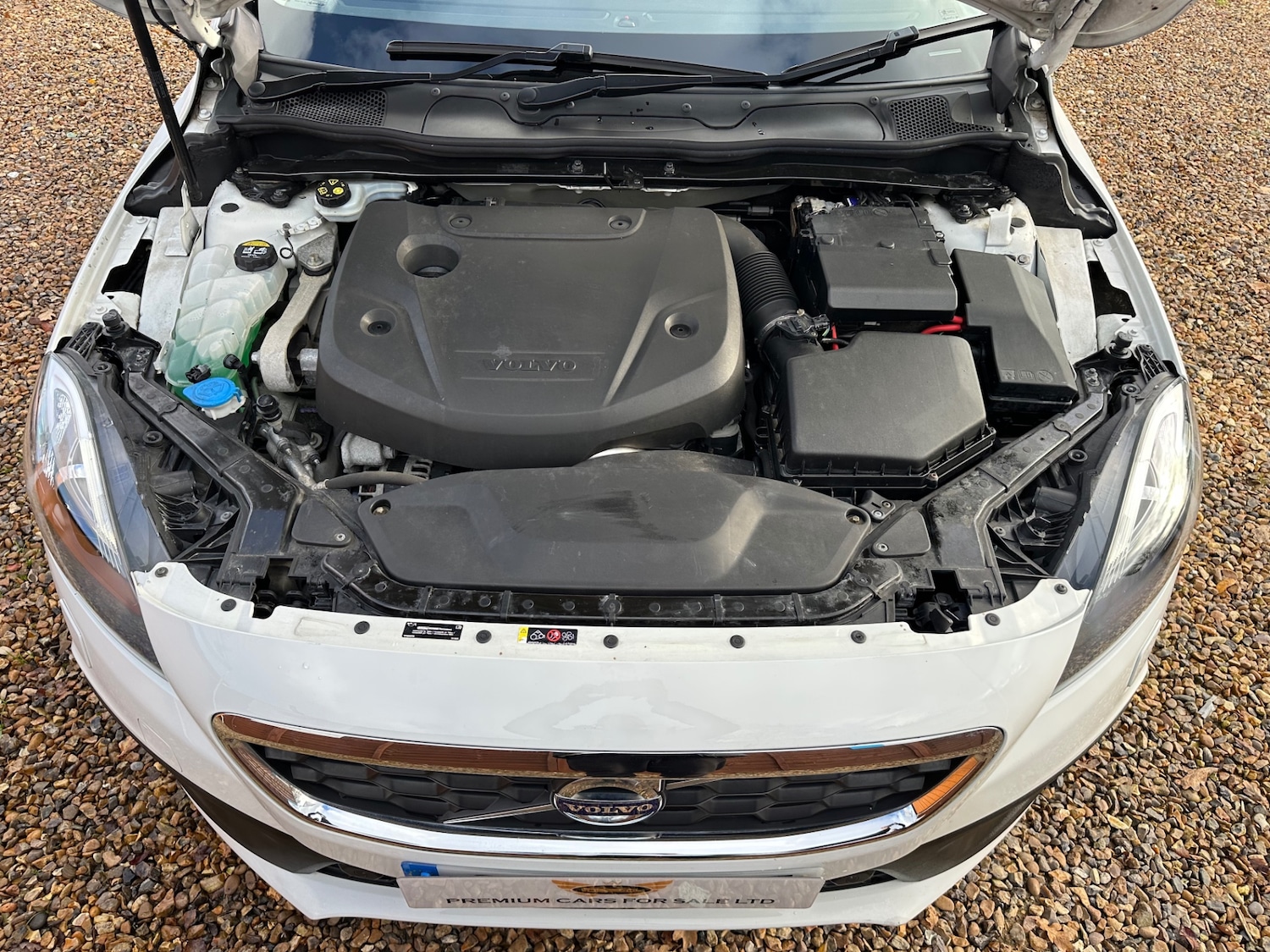 Used Volvo V40 2016 for sale - 76895836: Photo 19