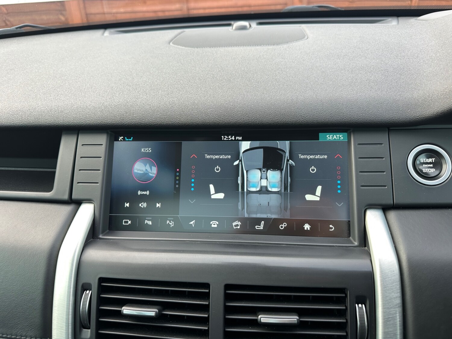 Used Land Rover Discovery Sport 2016 for sale - 77329589: Photo 14