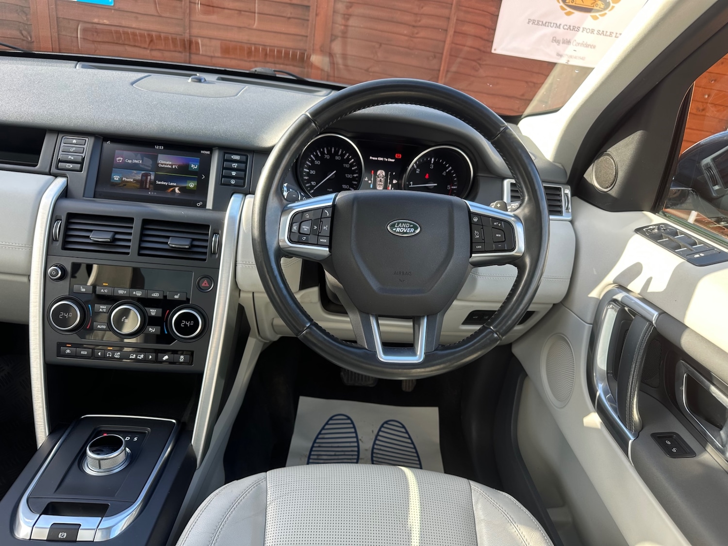 Used Land Rover Discovery Sport 2015 for sale - 77228078: Photo 13