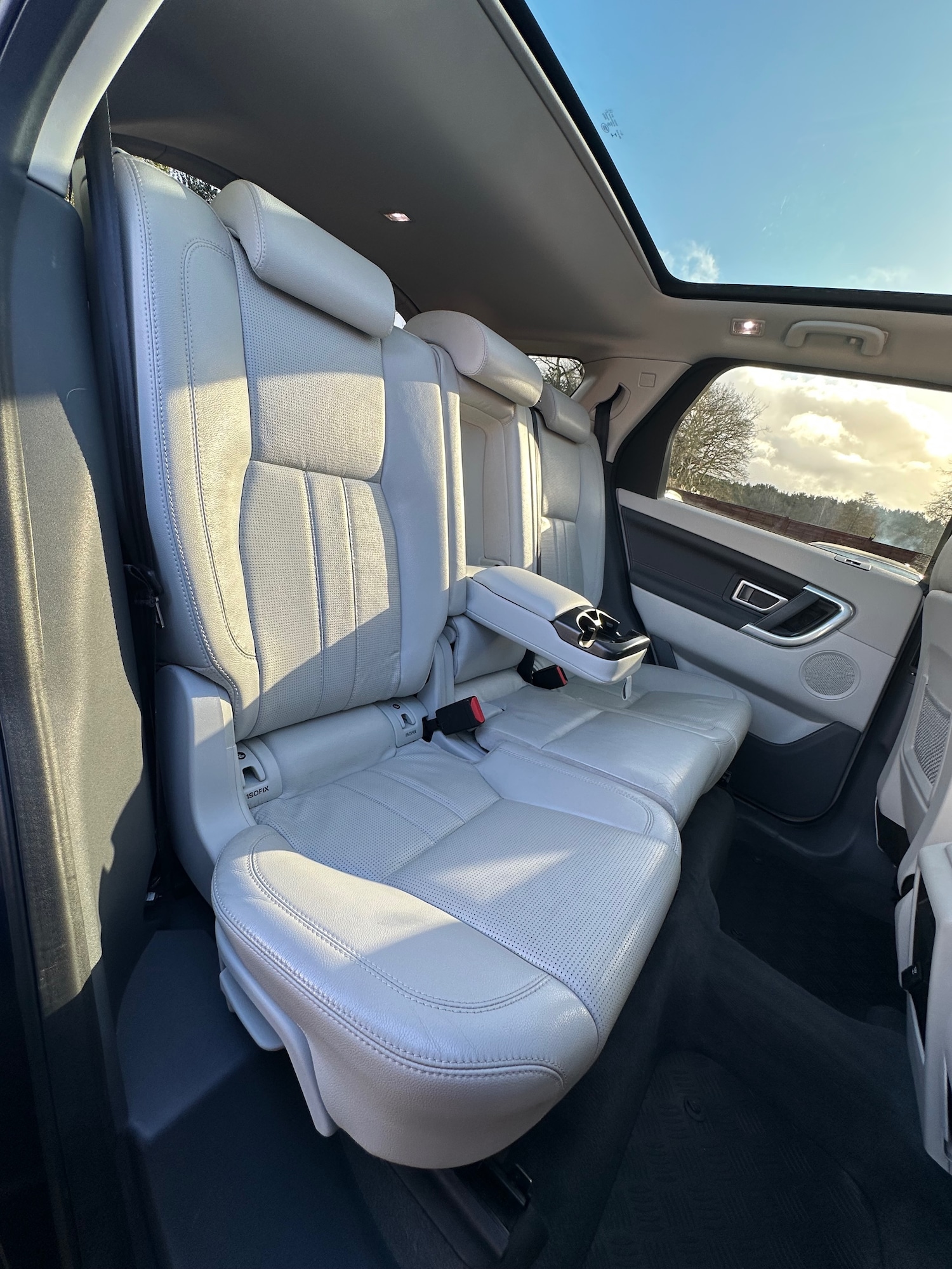 Used Land Rover Discovery Sport 2015 for sale - 77228078: Photo 17