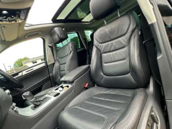 Used Volkswagen Touareg 2014 for sale - 74859764: Photo