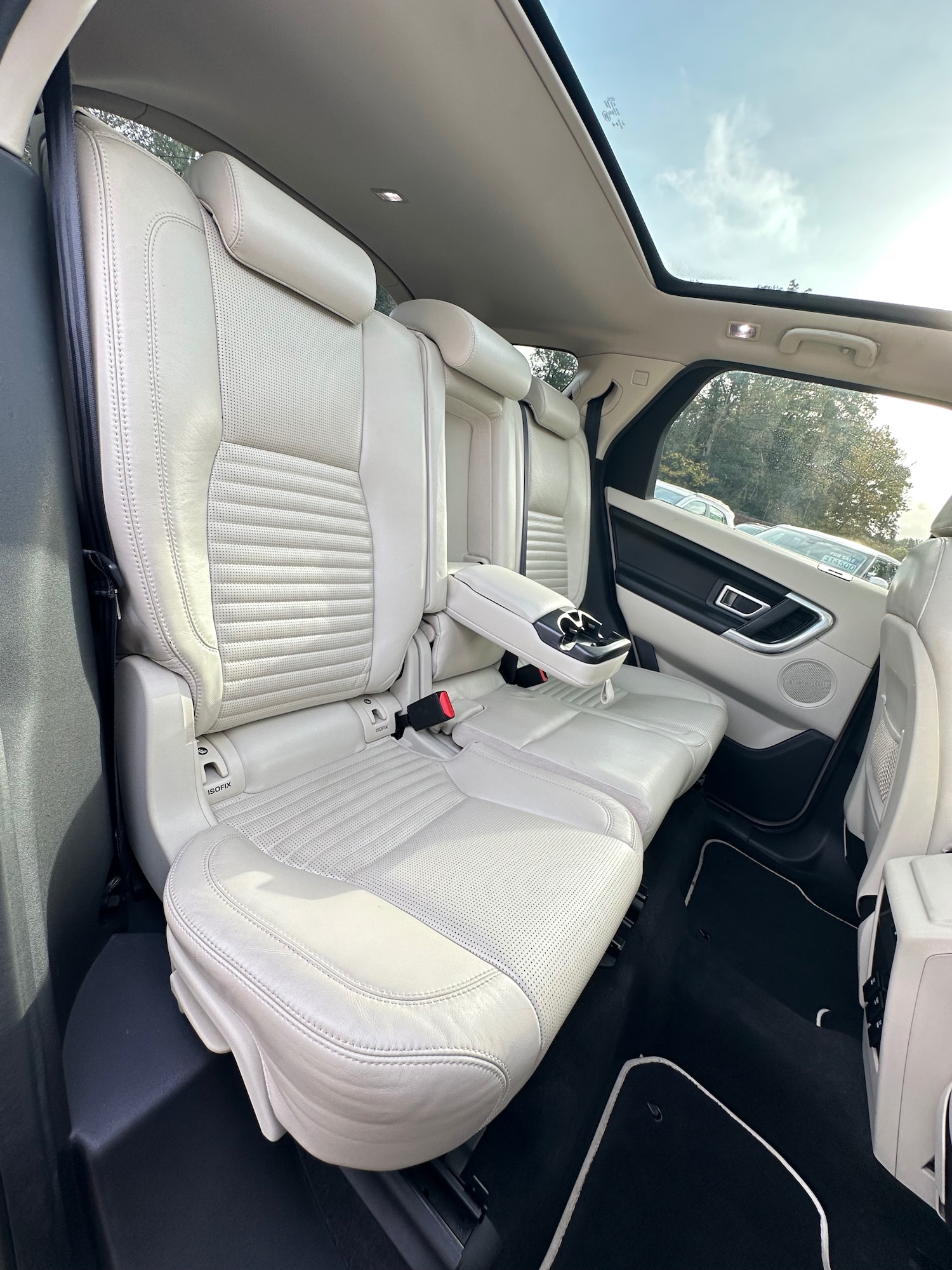 Used Land Rover Discovery Sport 2015 for sale - 76542428: Photo 12