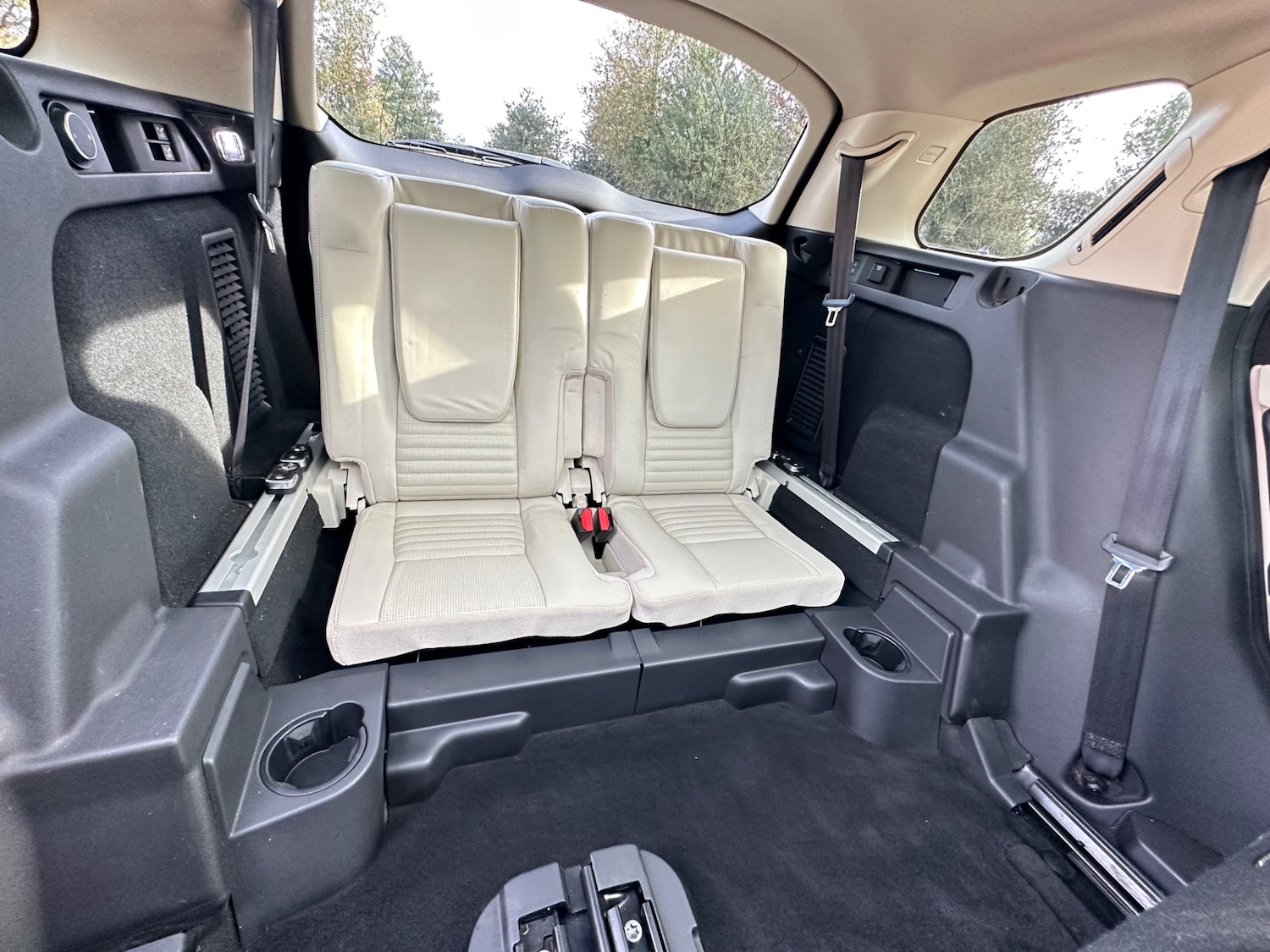 Used Land Rover Discovery Sport 2015 for sale - 76542428: Photo 17