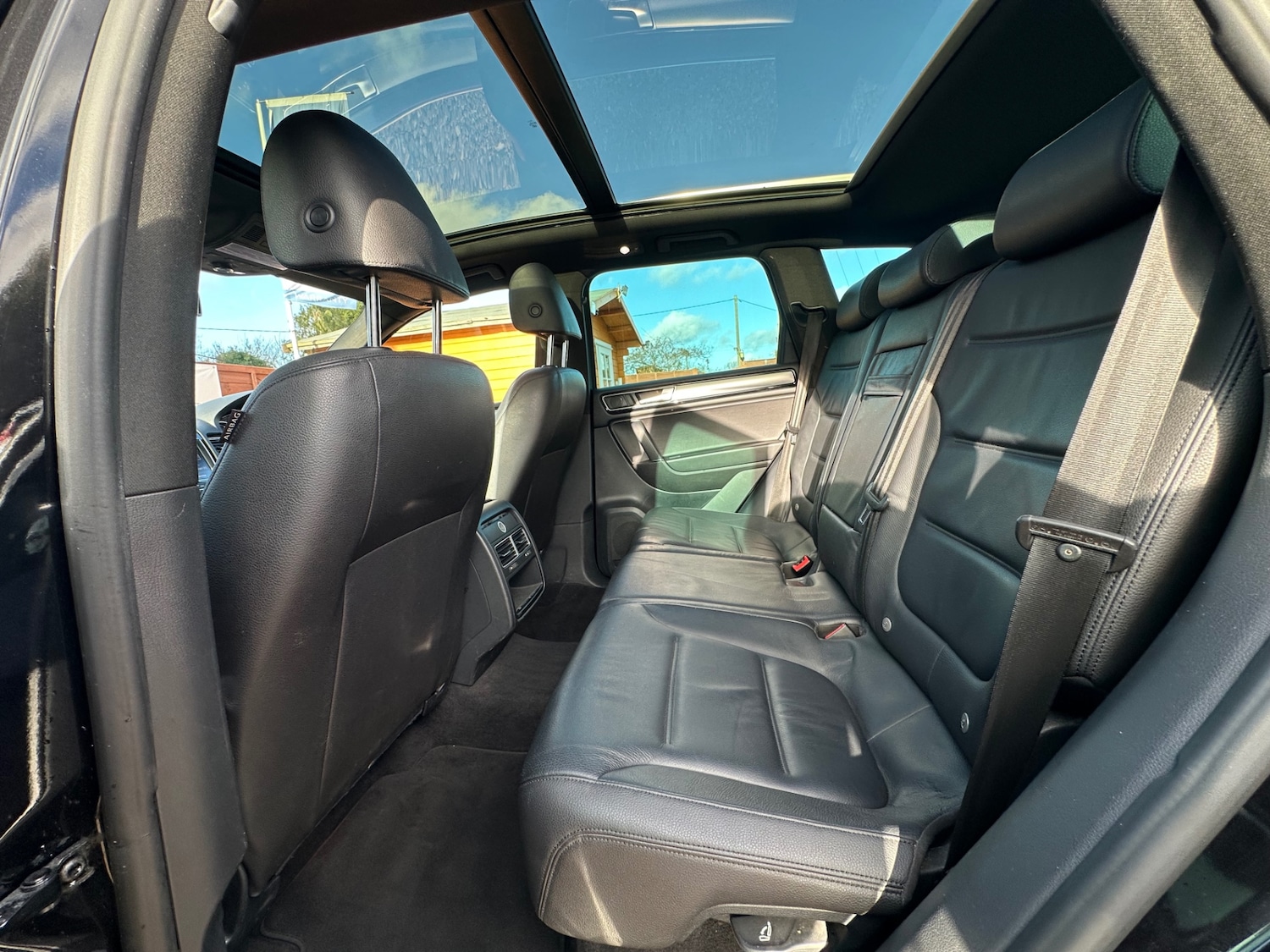 Used Volkswagen Touareg 2015 for sale - 76897196: Photo 18