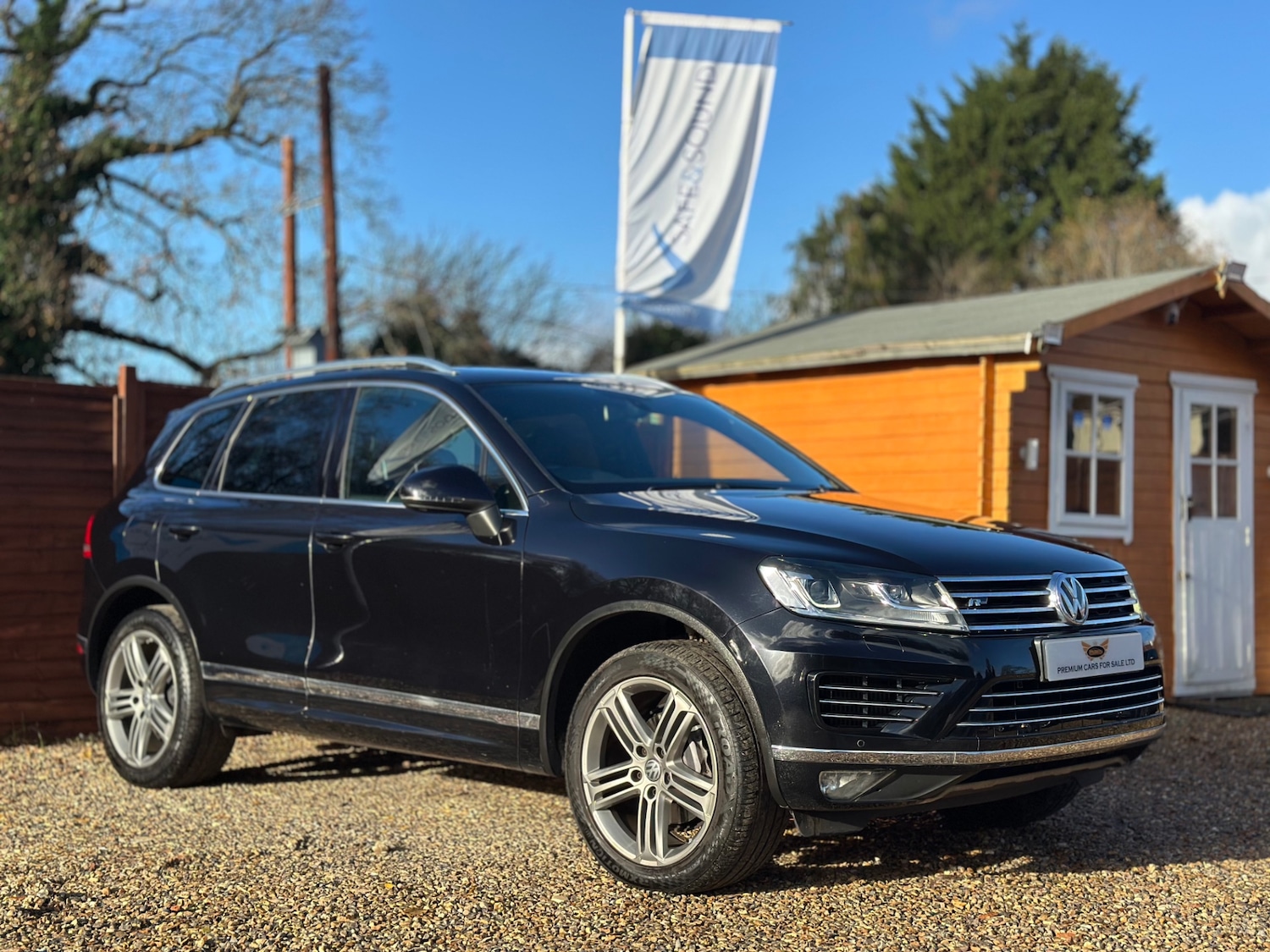 Used Volkswagen Touareg 2015 for sale - 76897196: Photo 4