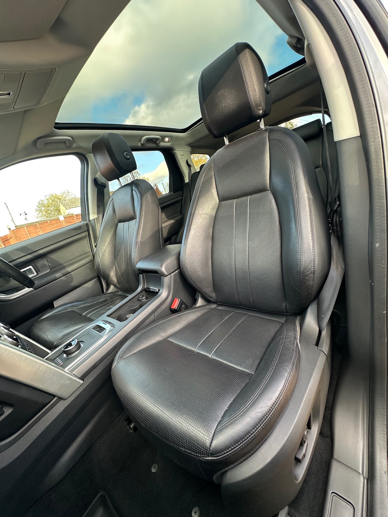 Used Land Rover Discovery Sport 2019 for sale - 76618549: Photo 15