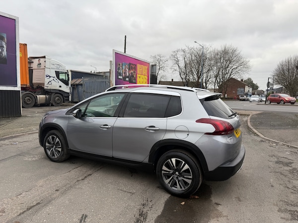 Used Peugeot 2008 2018 for sale - 73376161: Photo 2