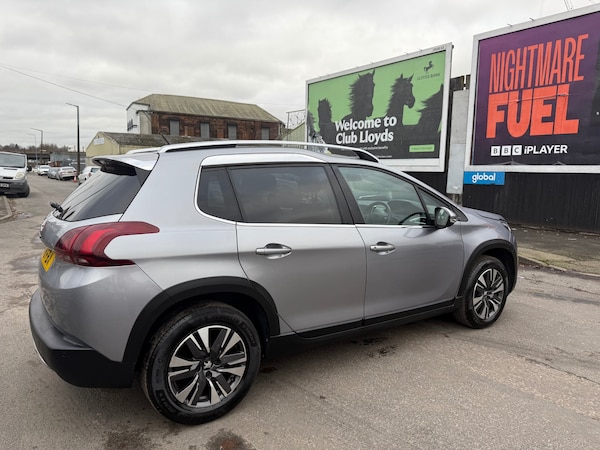 Used Peugeot 2008 2018 for sale - 73376161: Photo 8