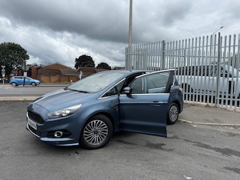 Used Ford S-Max 2019 for sale - 75332996: Photo