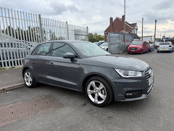 Used Audi A1 2017 for sale - 76129338: Photo 2