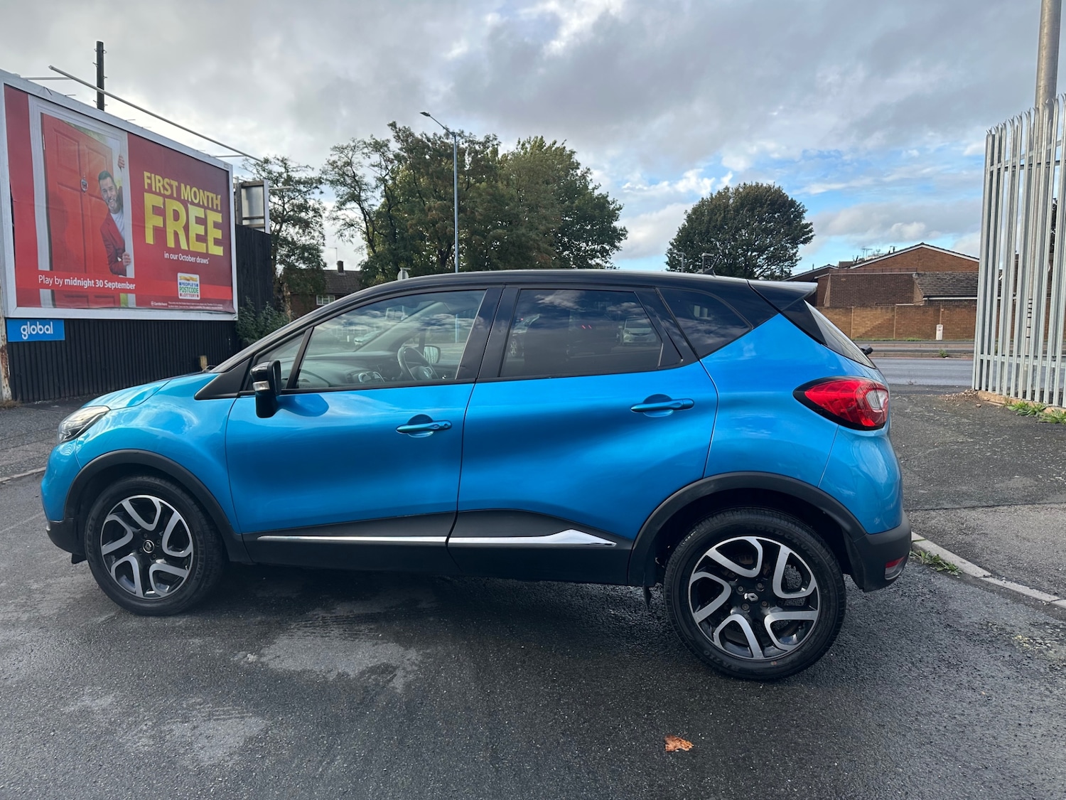 Used Renault Captur 2017 for sale - 75999998: Photo 12