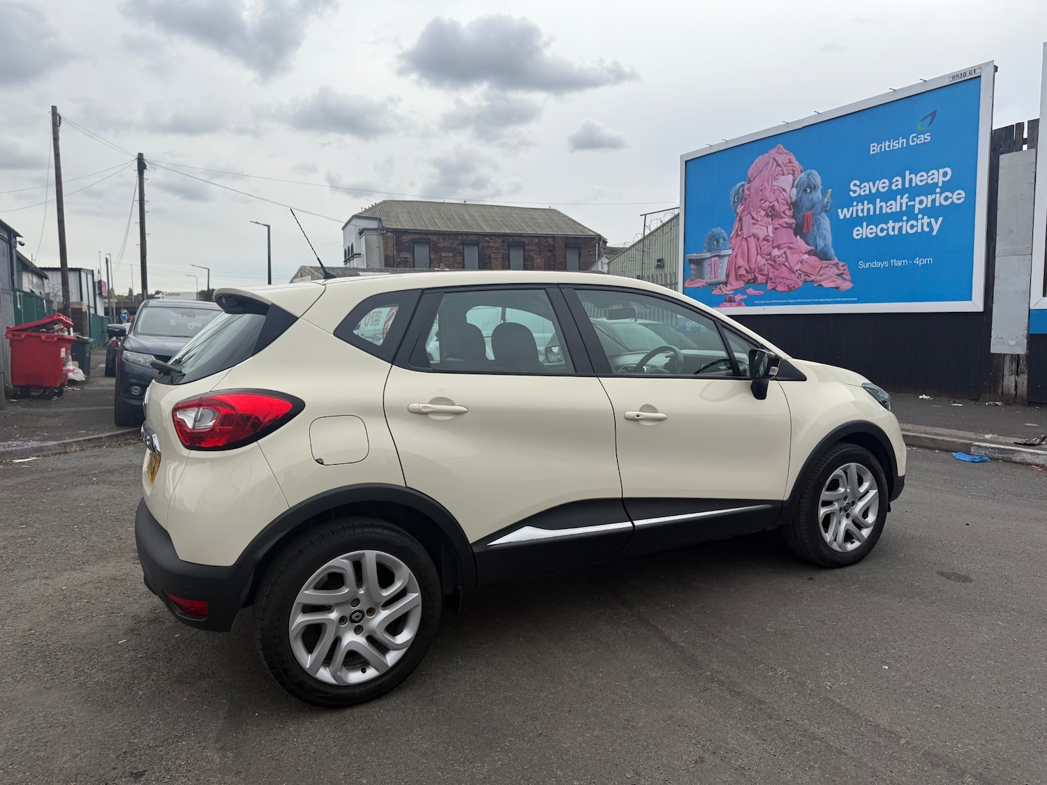 Used Renault Captur 2017 for sale - 76170416: Photo 9