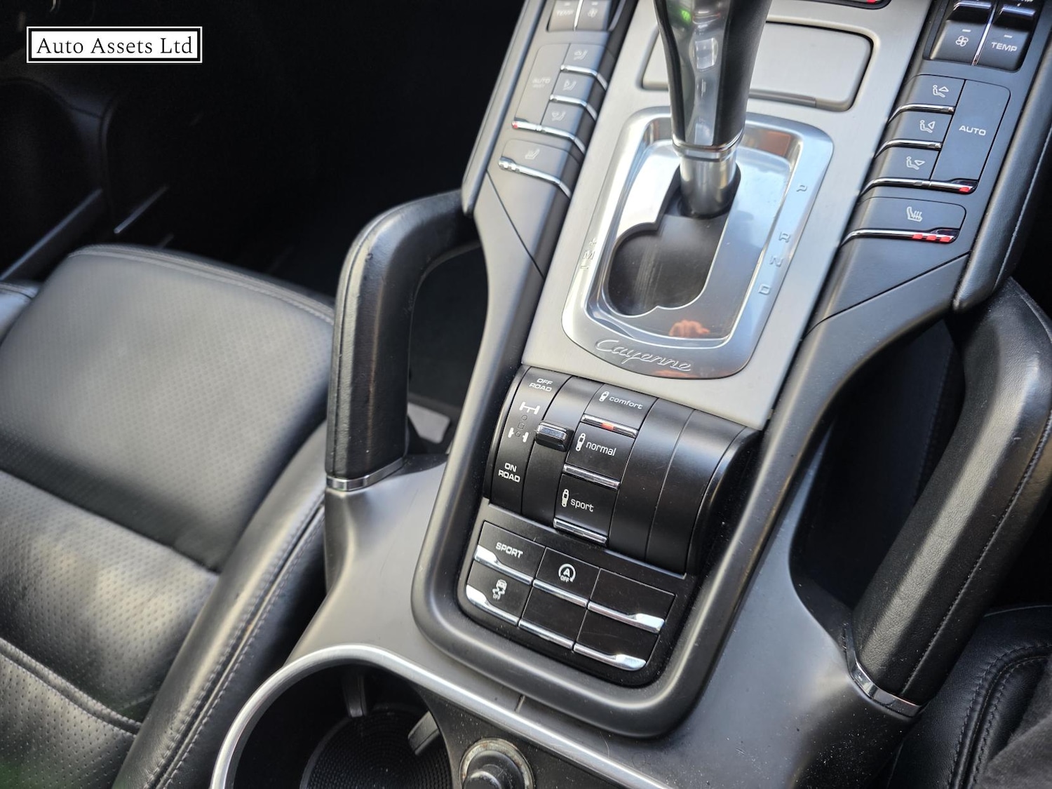 Used Porsche Cayenne 2014 for sale - 77079397: Photo 25