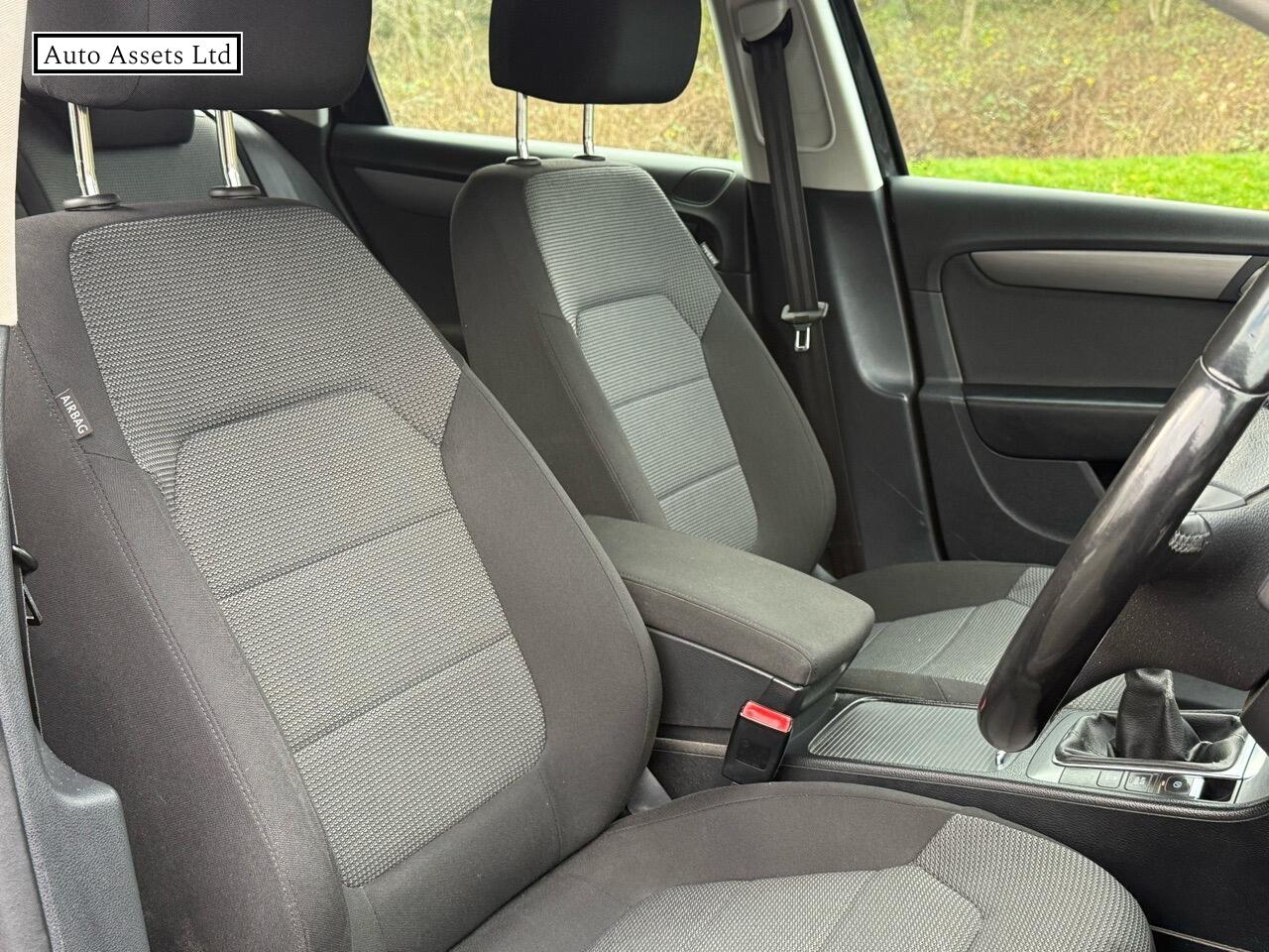 Used Volkswagen Passat 2011 for sale - 77137860: Photo 11