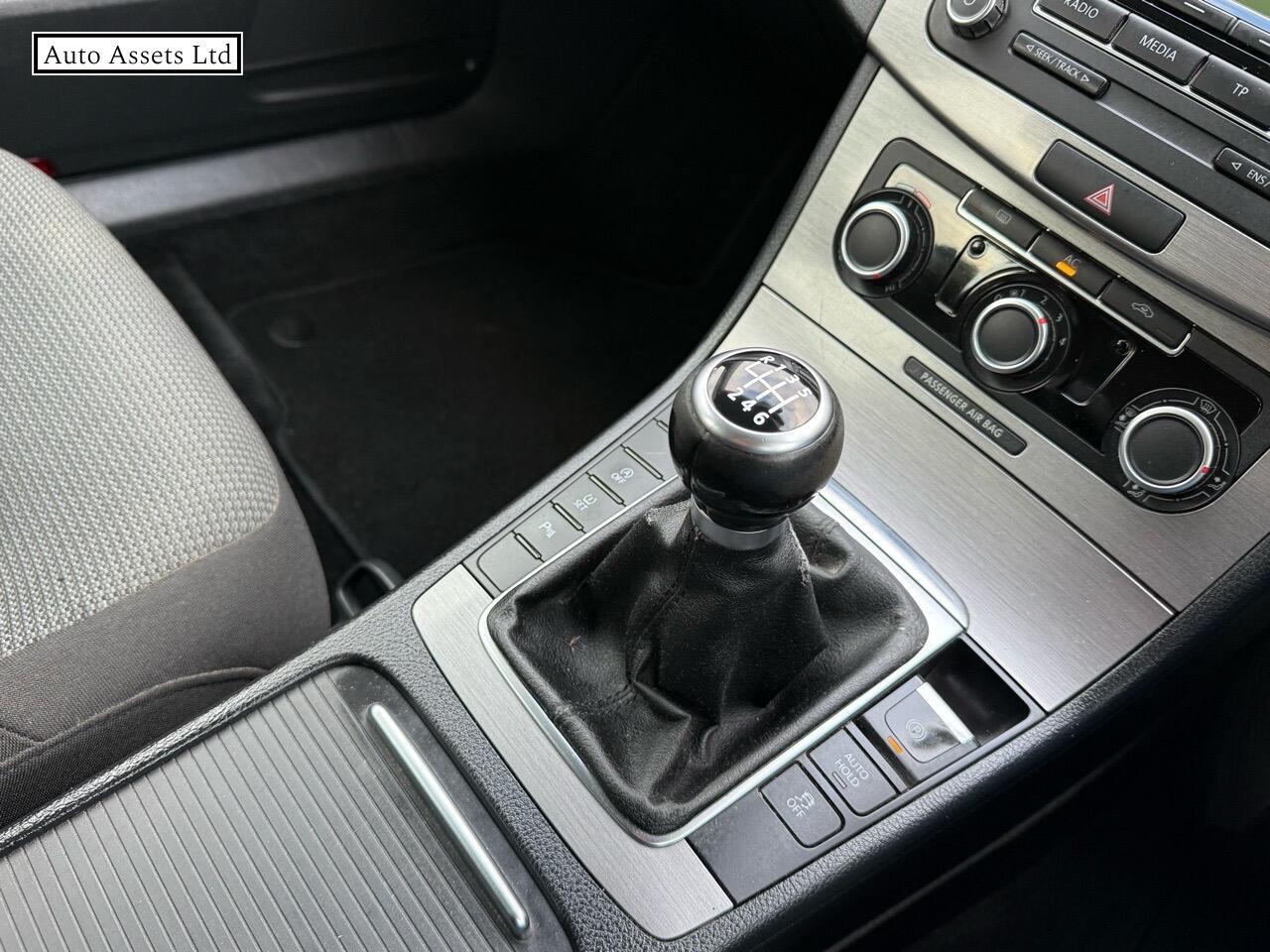 Used Volkswagen Passat 2011 for sale - 77137860: Photo 13