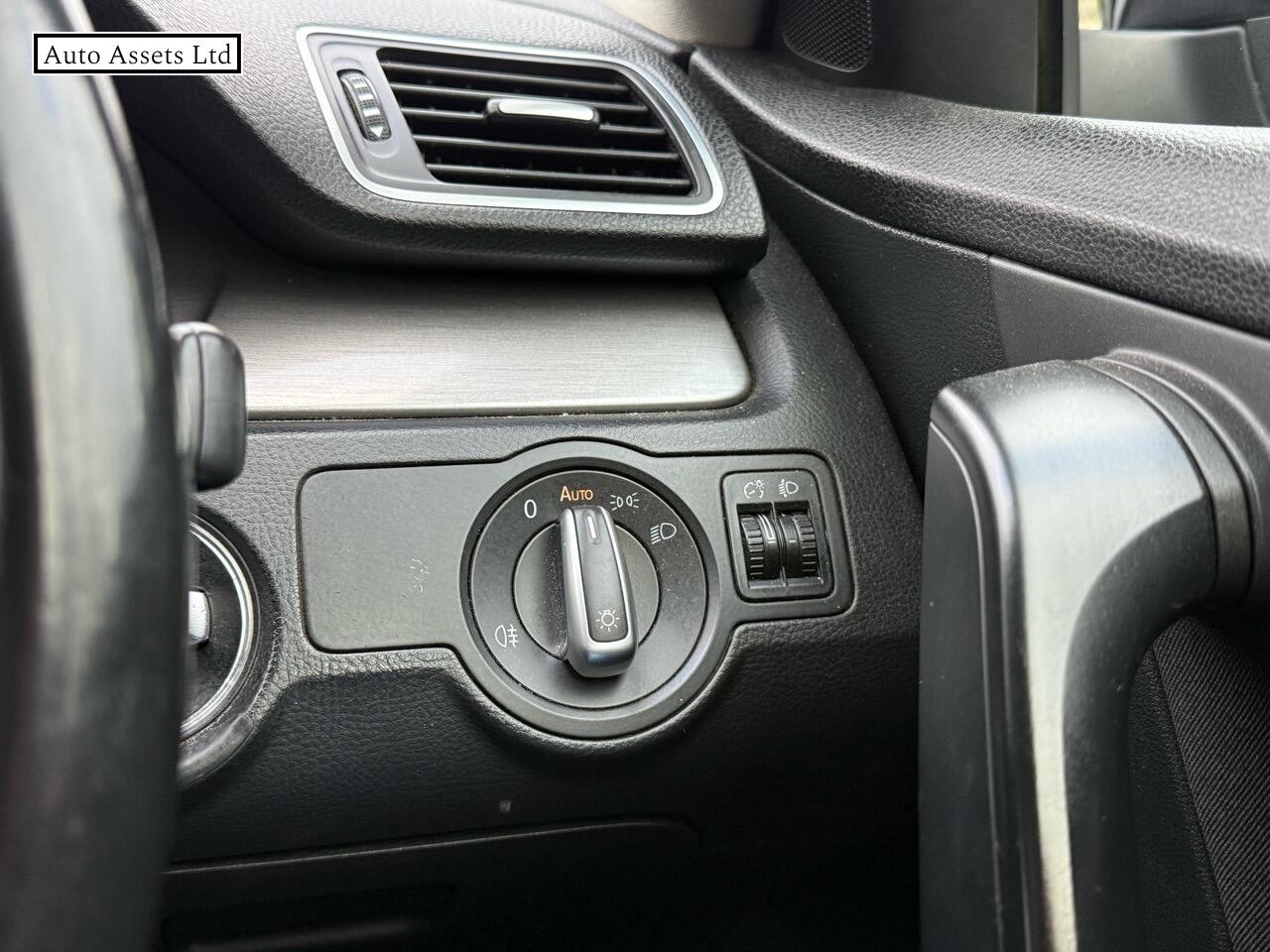 Used Volkswagen Passat 2011 for sale - 77137860: Photo 23