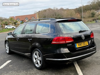 Used Volkswagen Passat 2011 for sale - 77137860: Photo