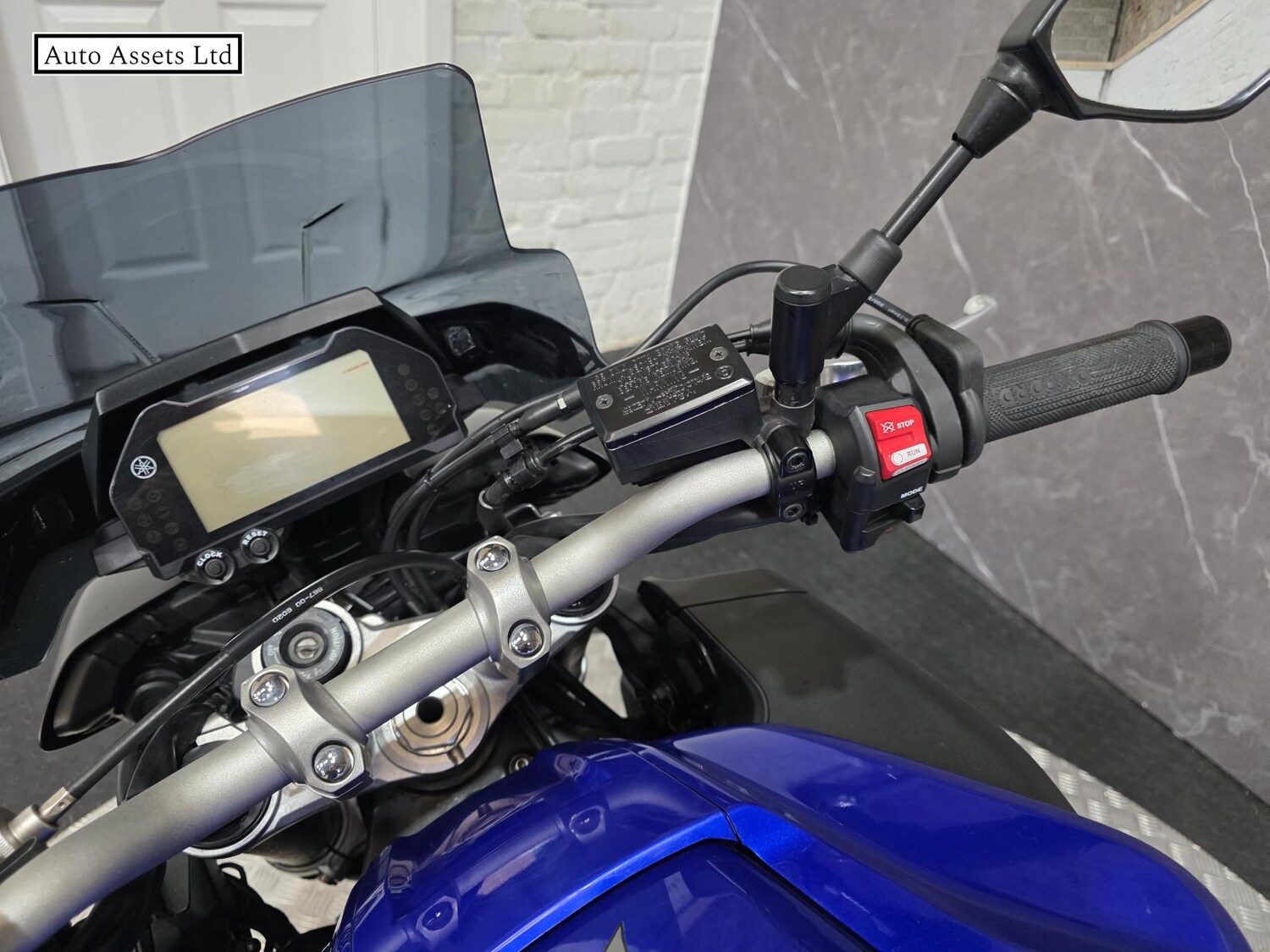 Used Yamaha MT-10 2016 for sale - 78897820: Photo 13