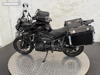 Used Triumph TIGER 2017 for sale - bike-78424365: Photo
