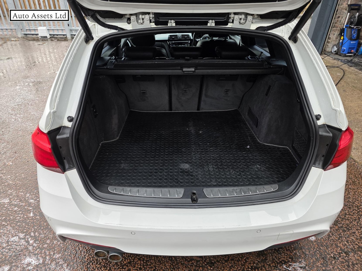 Used BMW 3 Series 2016 for sale - 77241149: Photo 24