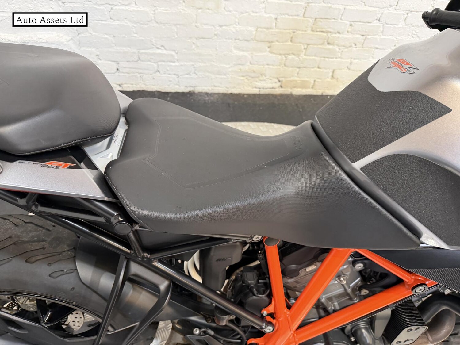 KTM 1290 Super Duke GT