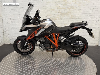 Used KTM 1290 Super Duke GT 2017 for sale - bike-77746272: Photo