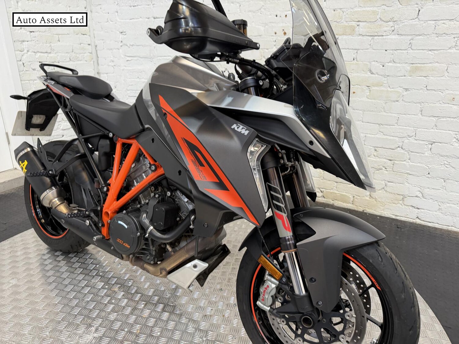 KTM 1290 Super Duke GT