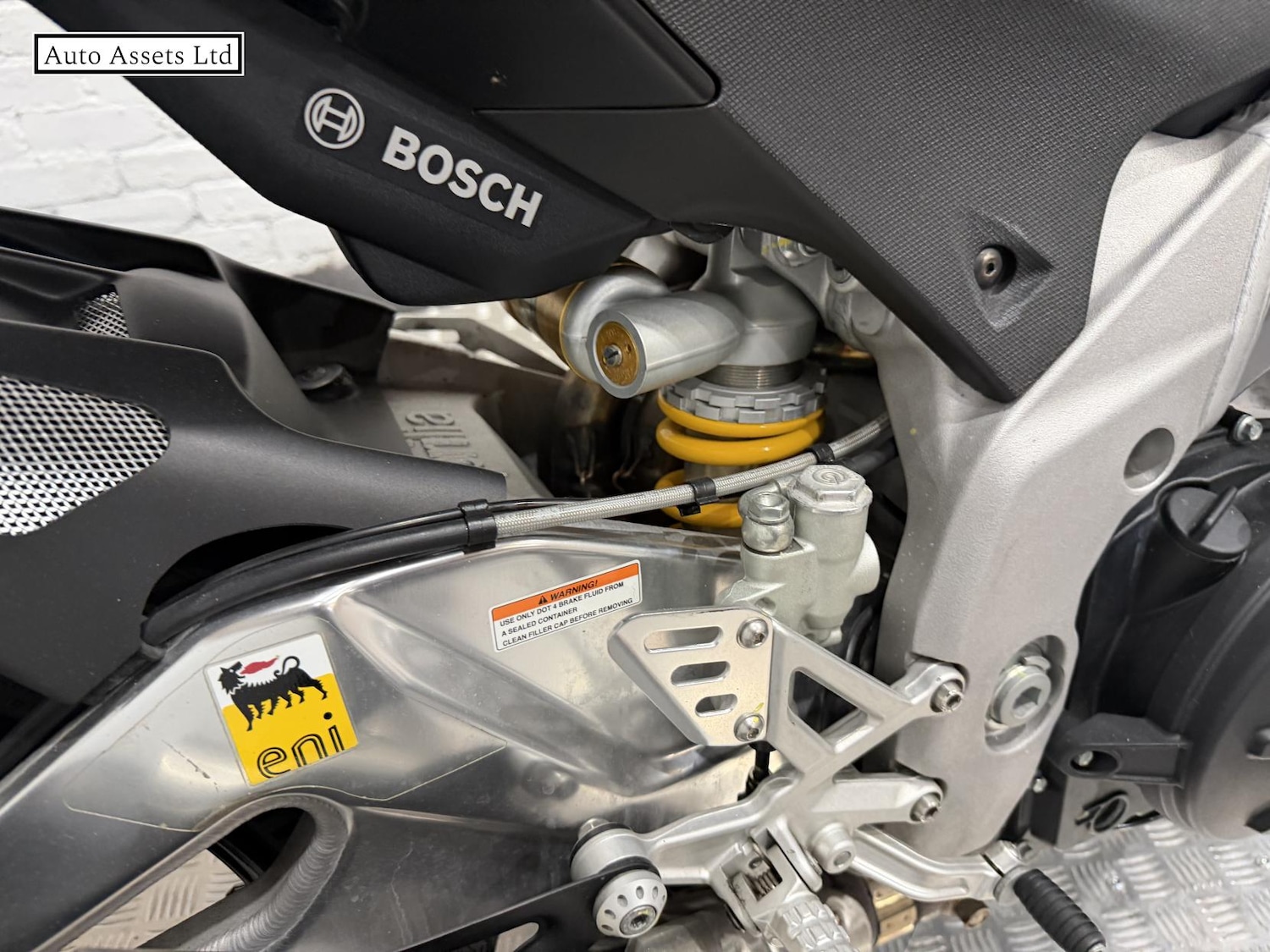 Aprilia Tuono 1000 V4