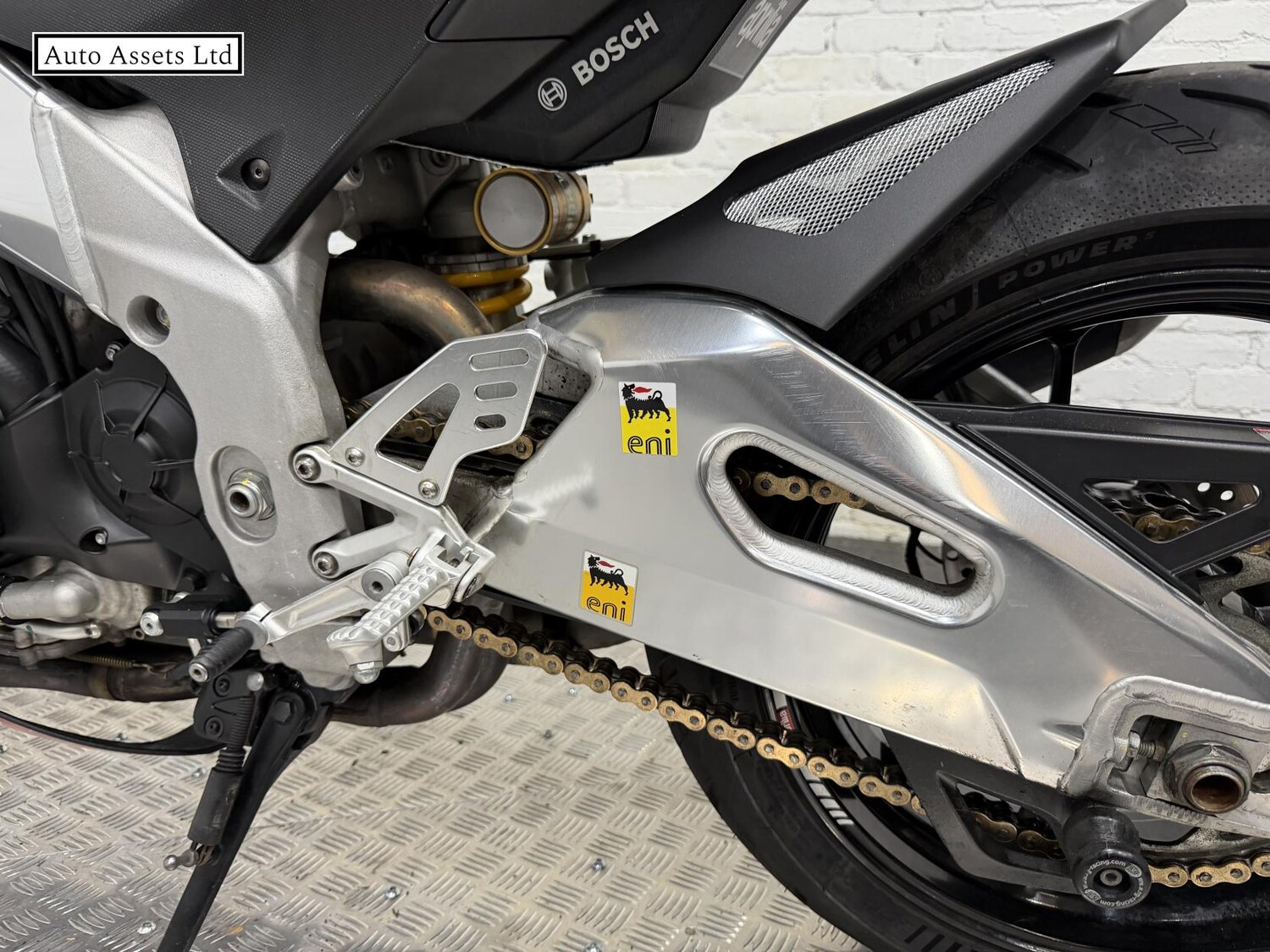 Aprilia Tuono 1000 V4