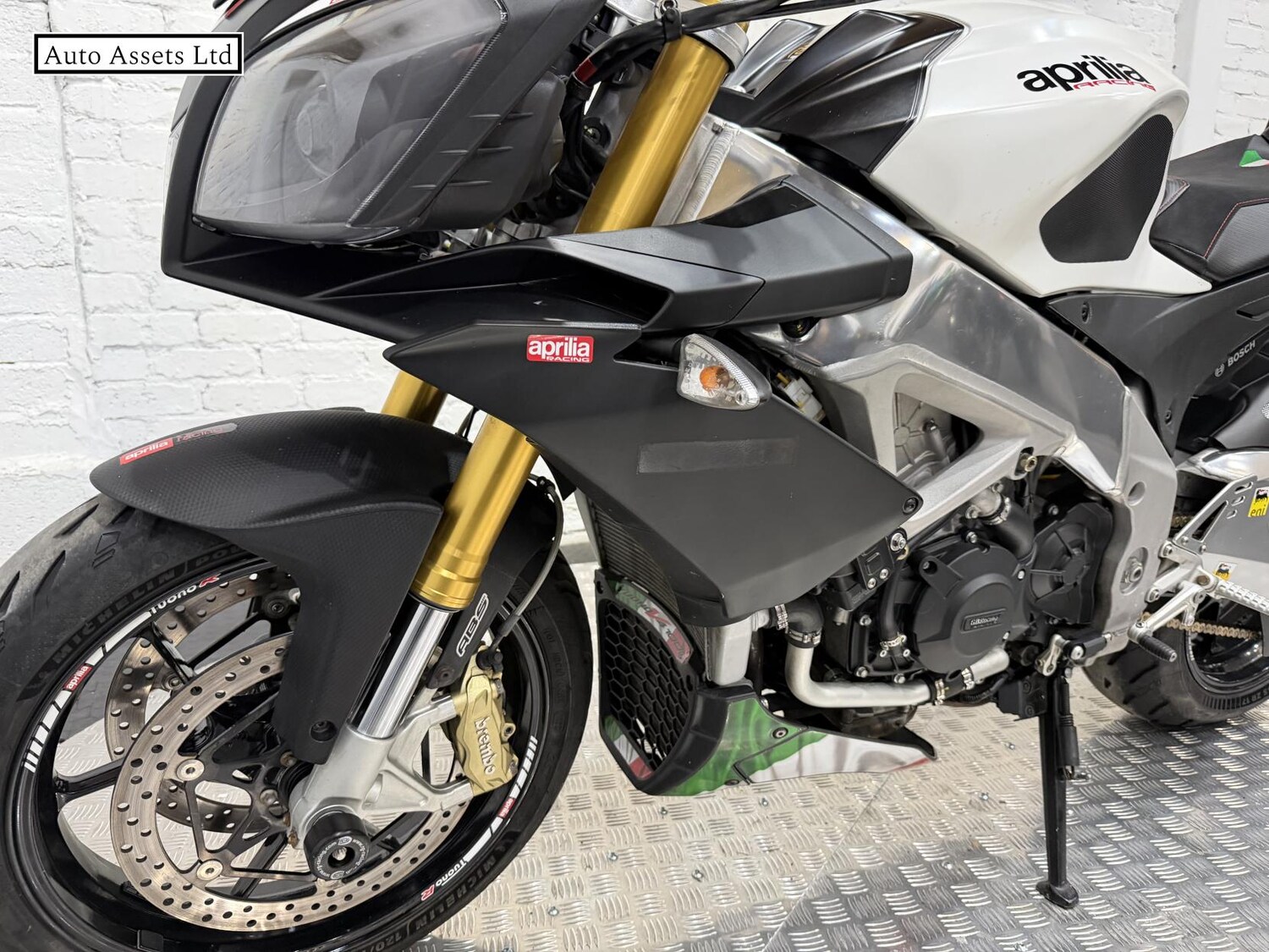 Aprilia Tuono 1000 V4
