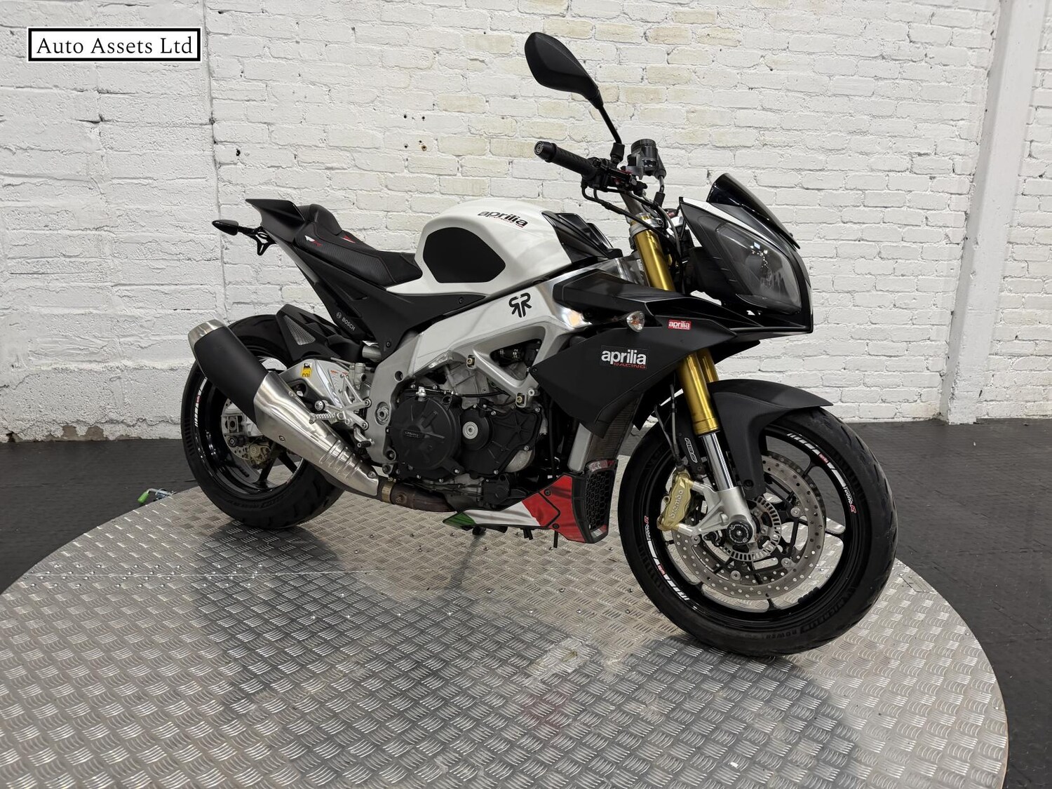 Aprilia Tuono 1000 V4