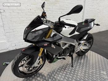 Used Aprilia Tuono 1000 V4 2014 for sale - bike-77071248: Photo