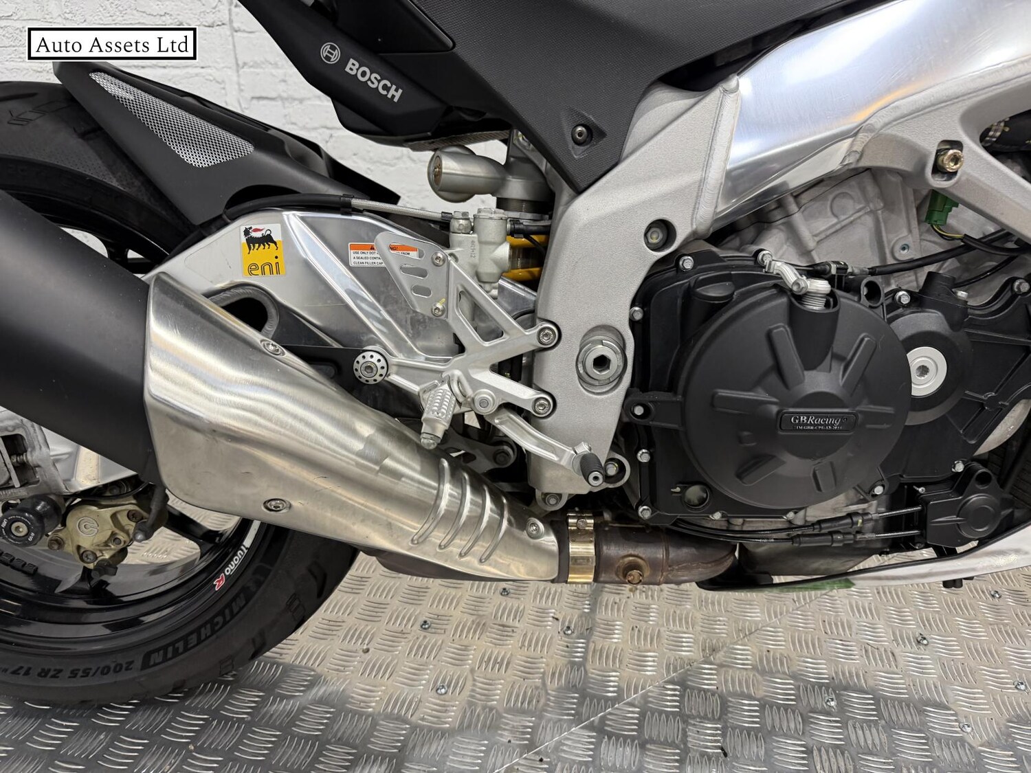 Aprilia Tuono 1000 V4