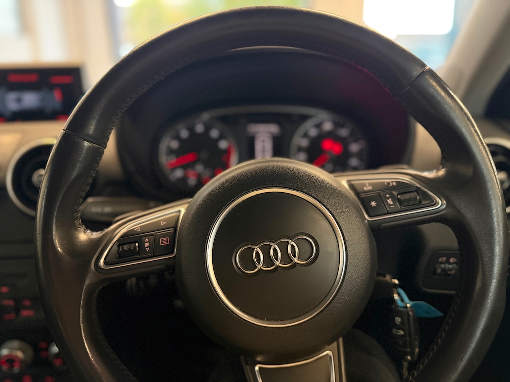 Used Audi A1 2014 for sale - 76311427: Photo 14