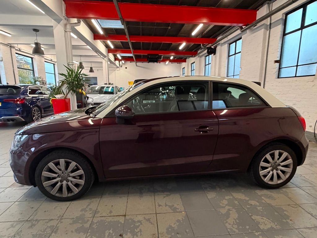 Used Audi A1 2014 for sale - 76311427: Photo 2
