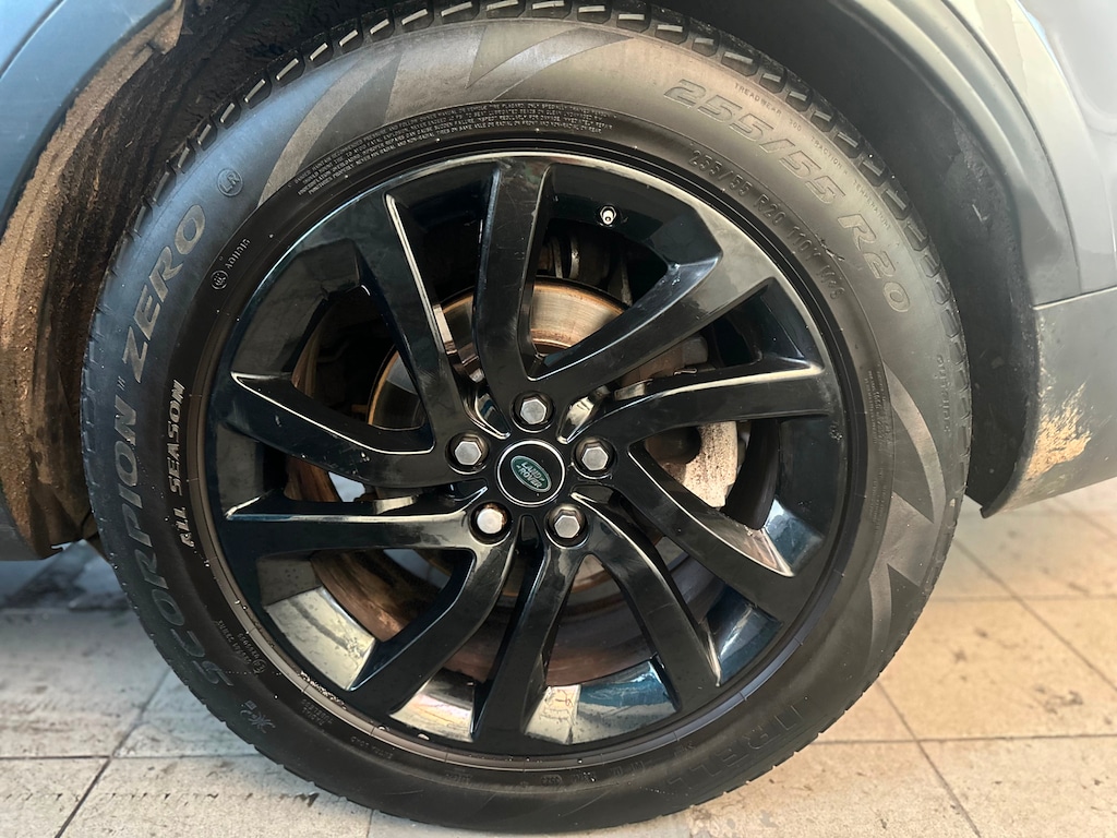 Used Land Rover Discovery 2018 for sale - 76847316: Photo 11