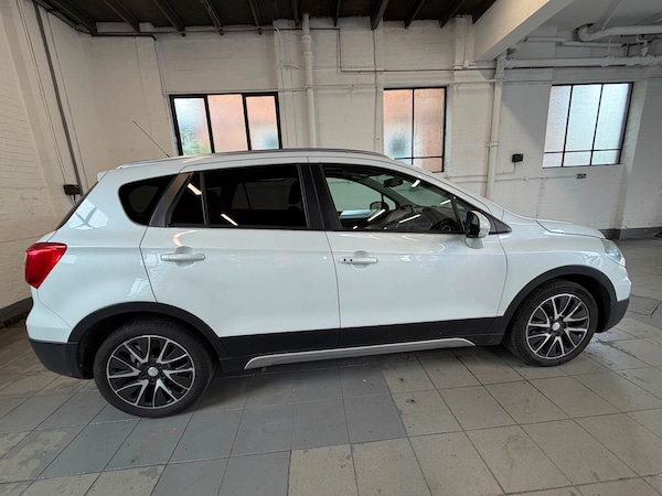 Used Suzuki SX4 S-Cross 2014 for sale - 76172531: Photo 7