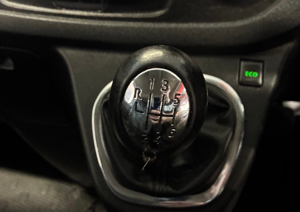 Used Vauxhall Vivaro 2015 for sale - 76534126: Photo 10