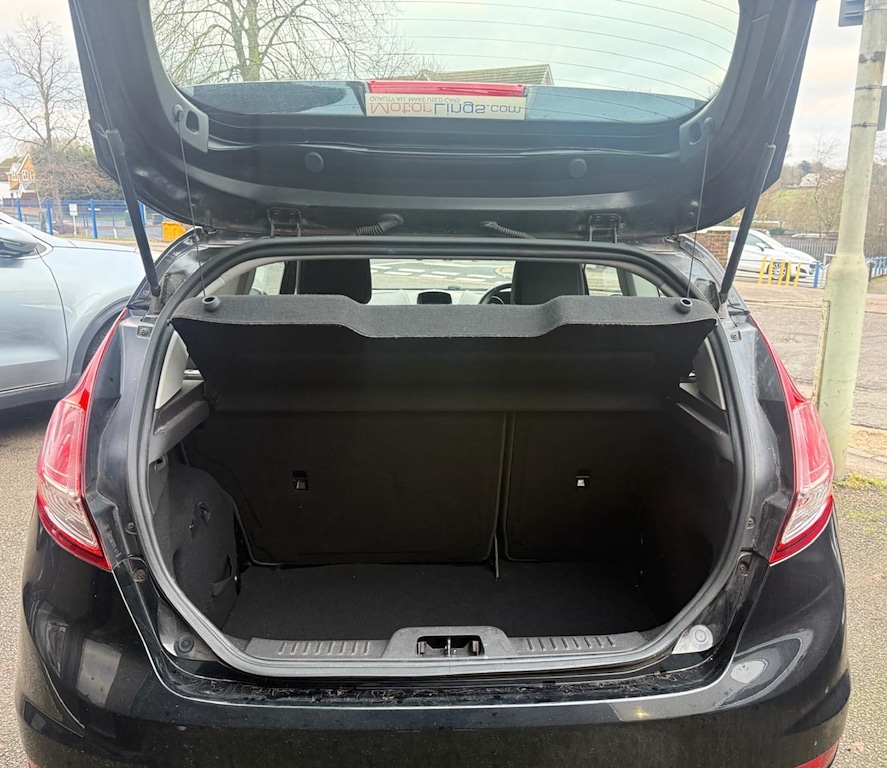 Used Ford Fiesta 2014 for sale - 77160829: Photo 4